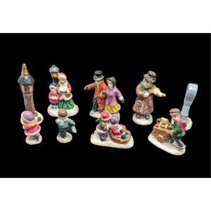 Christmas ‎ Village  figurines light post people  set of 8  3inch  glitter
